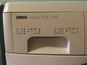 Стиральная машина ZANUSSI Aquacycle 1050, холодильник ЗИЛ
