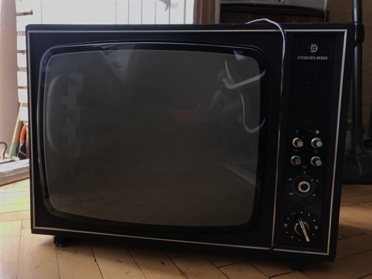 Советский телевизор (для декора, коллекции или на запчасти)