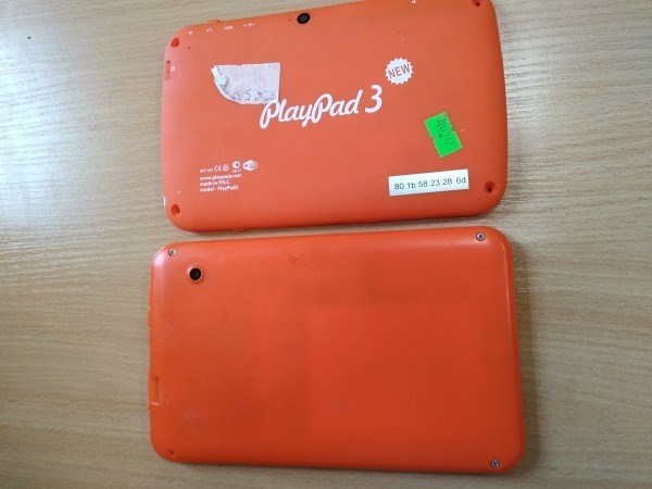 Отдам два детских планшета PlayPad 3 на Android под ремонт